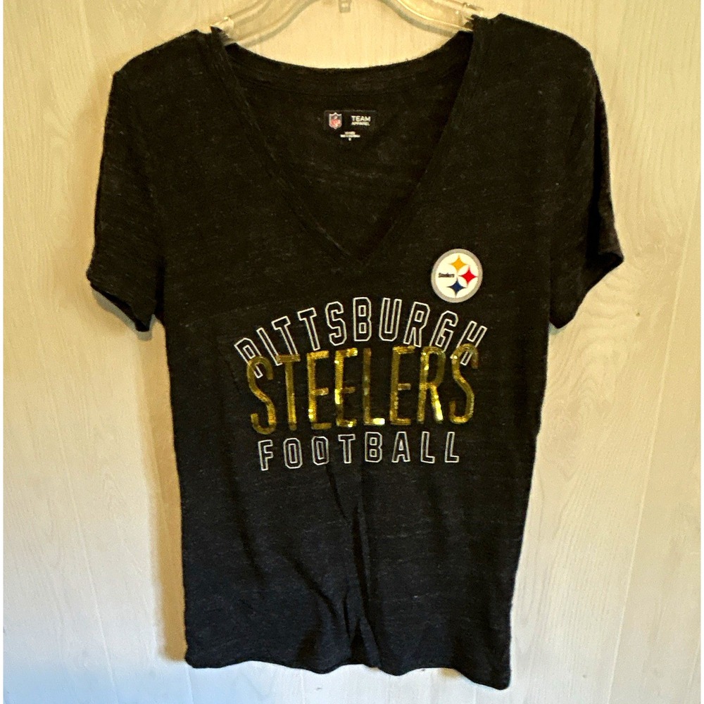NFL Team Apparel Pittsburgh Steelers NFL Football Black V-Neck T Shirt Size M